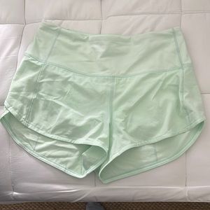 Lululemon speed up high rise, 2.5 inch short. Size 6 only worn once